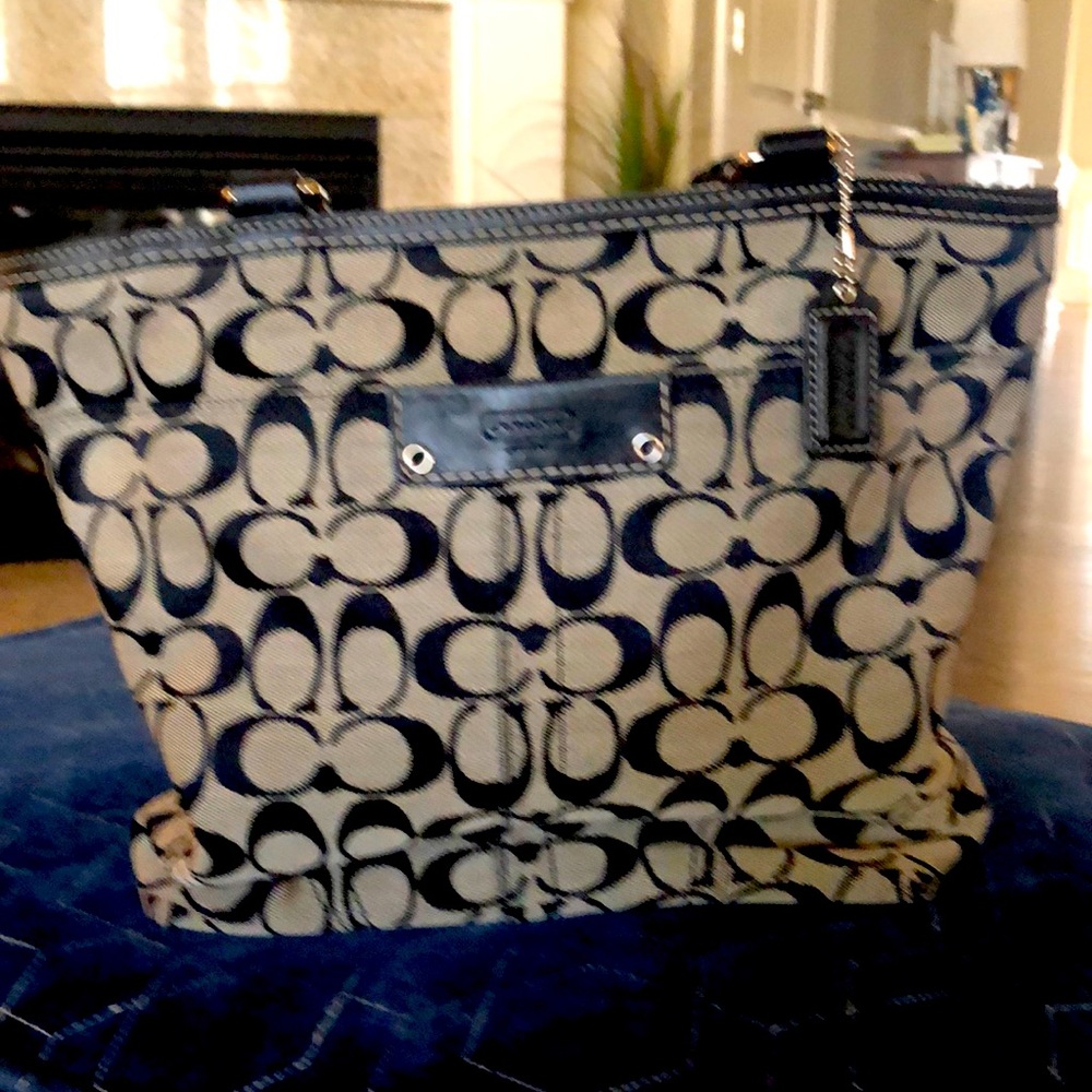 Coach handbag in good condition